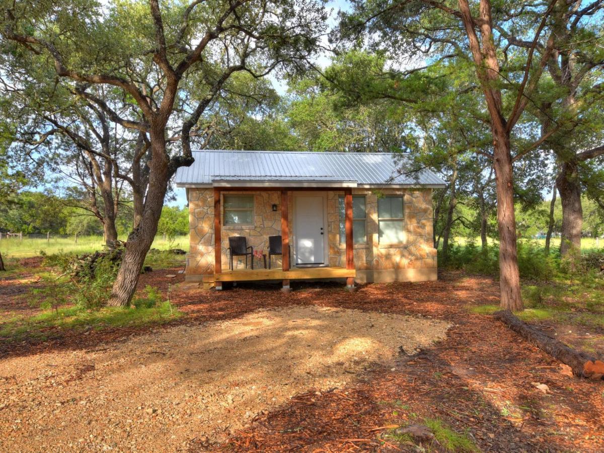 Cabins At Flite Acres - Mockingbird Cabin Wimberley Esterno foto