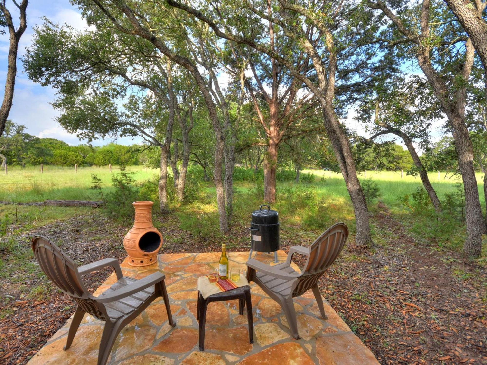 Cabins At Flite Acres - Mockingbird Cabin Wimberley Esterno foto